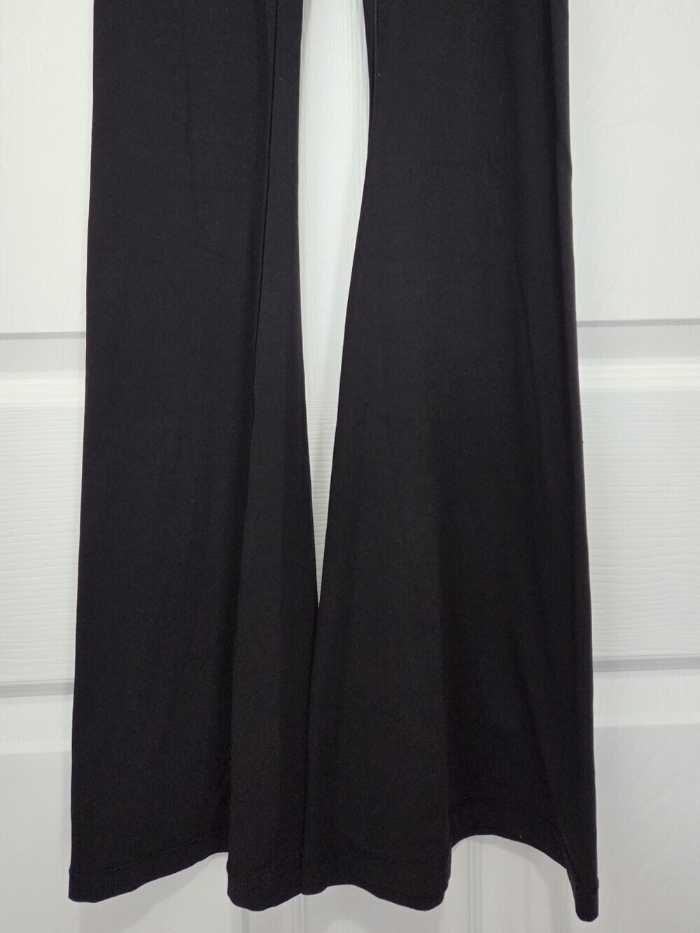 OFFLINE By Aerie Real Me High Waisted Crossover Flare Black Legging Size Small - Picture 5 of 10